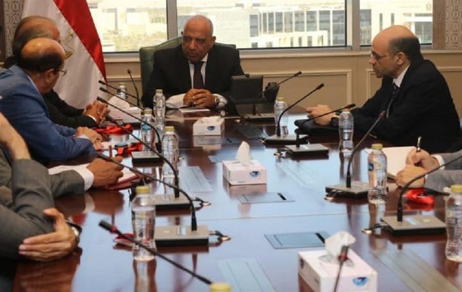 مصر تبحث إنشاء مجمع صناعي متكامل لاستخلاص العناصر الأرضية النادرة من الخامات المحلية