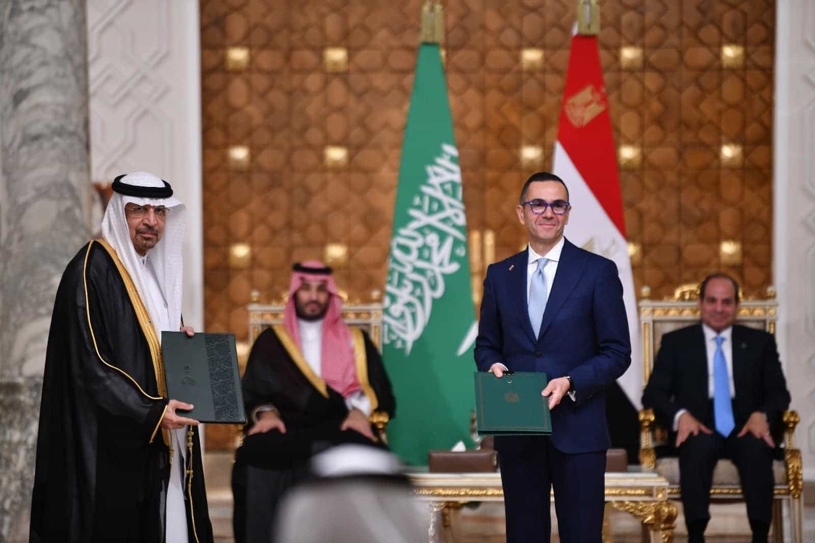 Agreements to pump Saudi investments into Egypt amounting to $15 billion