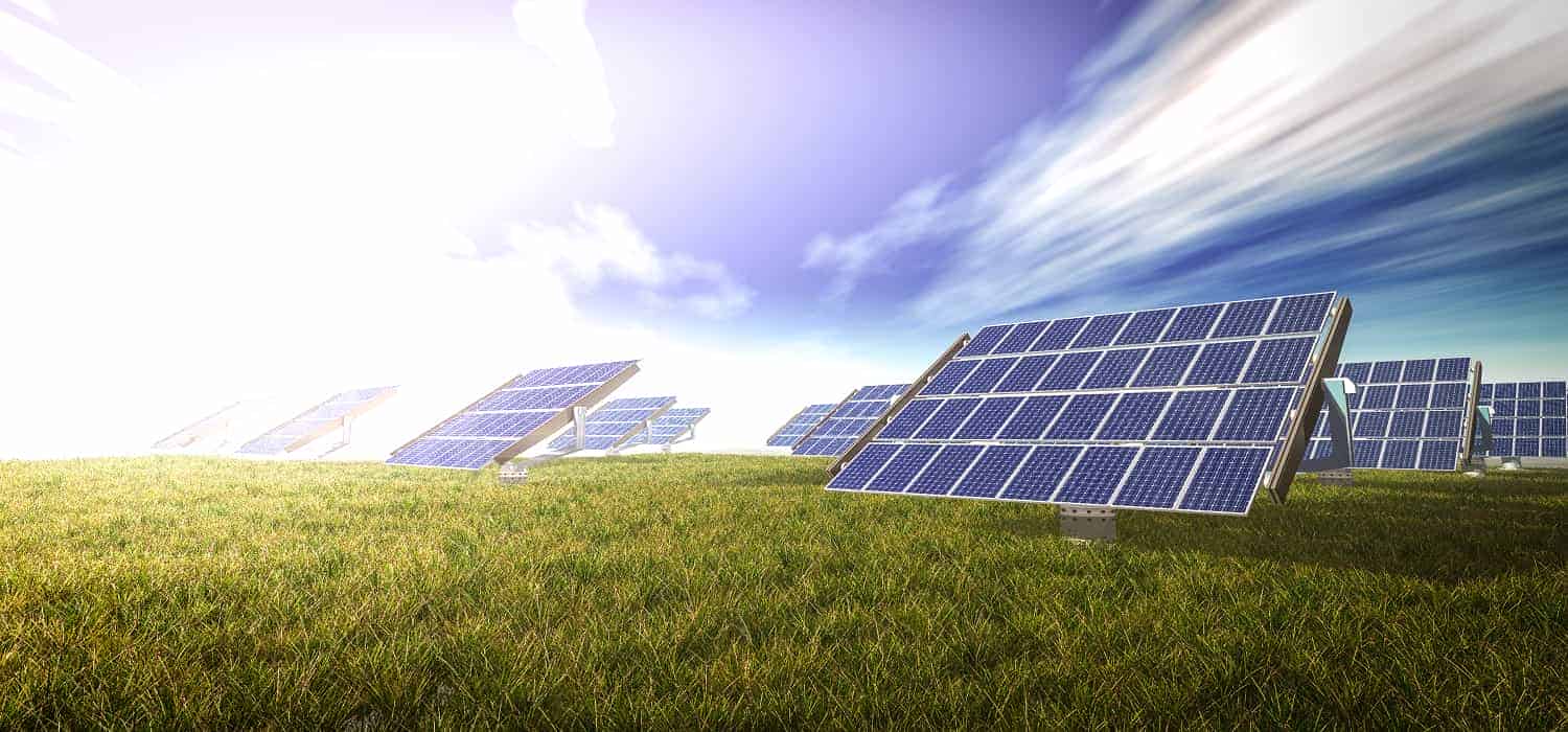 Egypt Unveils Ambitious Plans for a 900-MW Solar Power Plant Across 20-Square Kilometers in the New Valley!