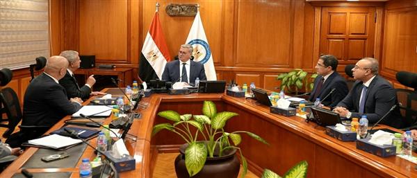 بدوي: ميناء الحمراء البترولي ركيزة لدعم خطط مصر كمركز إقليمي لتجارة وتداول الطاقة