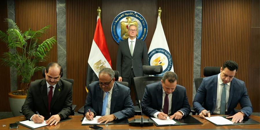 Arab Finance - Egypt signs deal with bp, Harbour Energy to increase ...