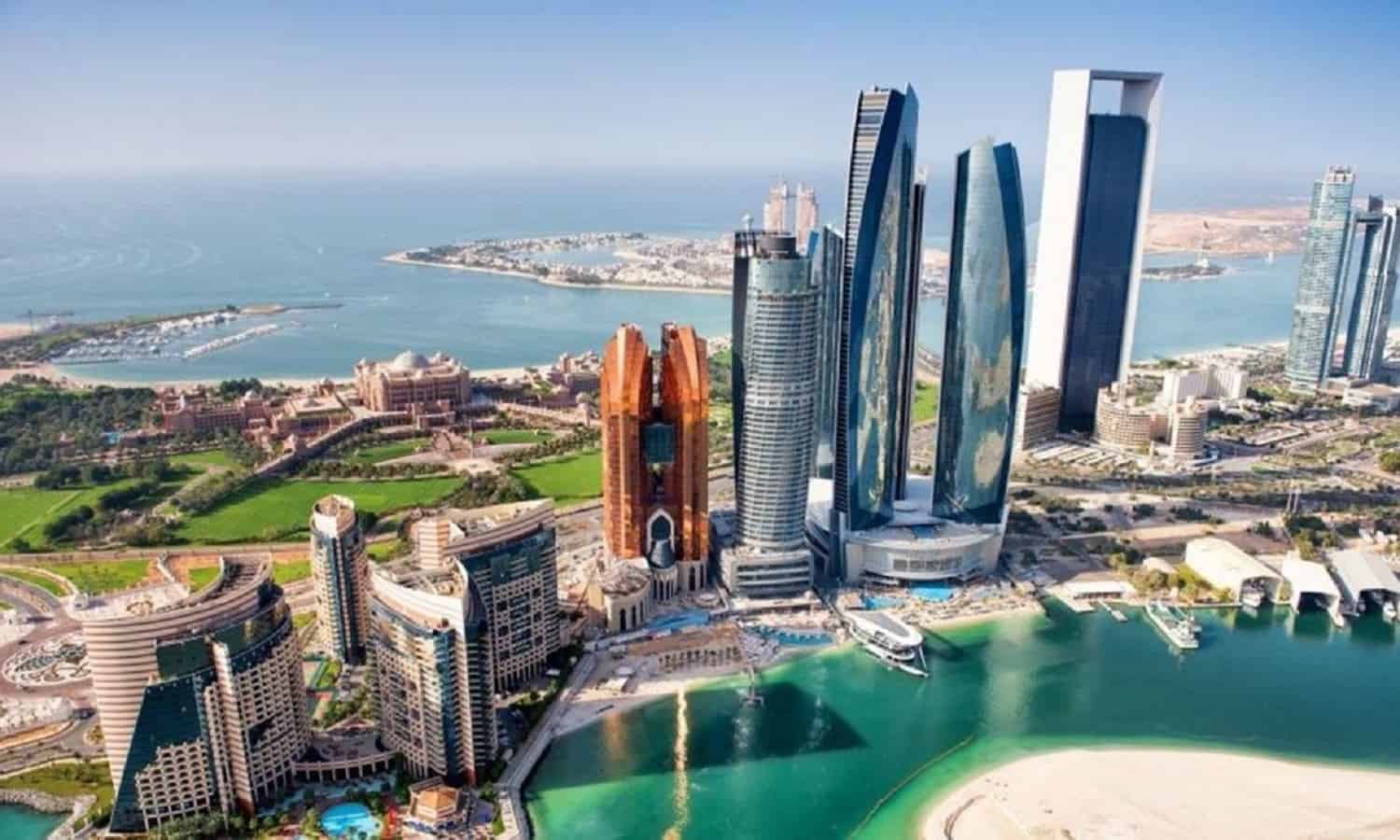 أيه دي كيو الإماراتية تستحوذ على حصة في 7 فنادق تاريخية