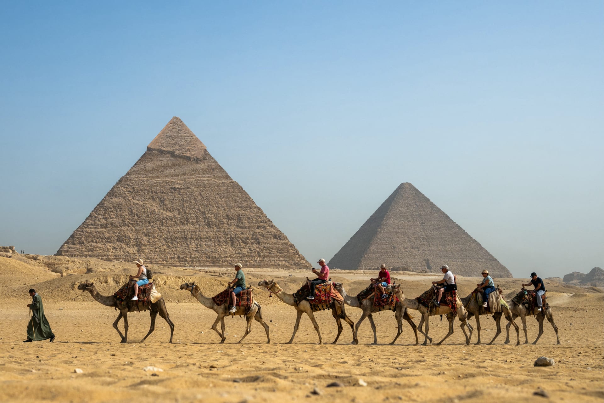 آراب فاينانس - معلومات الوزراء: إيرادات السياحة المصرية تسجل 16.7 مليار دولار خلال 2024/2025