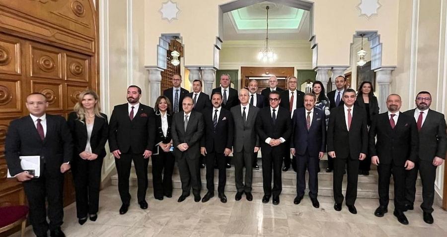 وزير الصحة يلتقي وفد اتحاد الغرف والبورصات التركية لتعزيز الشراكة الصحية