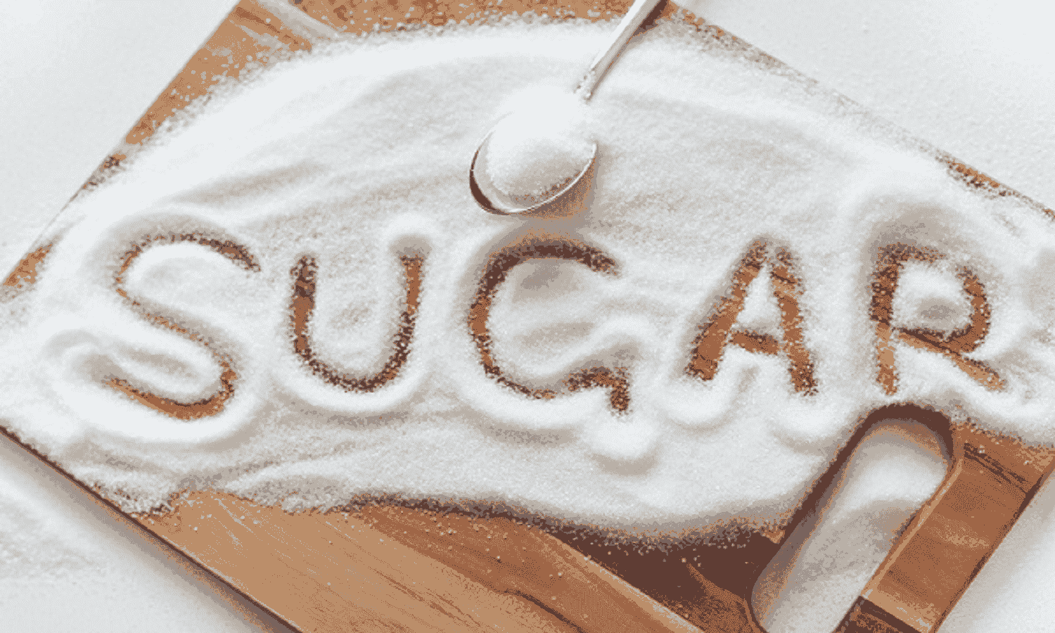 وزير التجارة يحظر تصدير السكر بكل أنواعه لمدة 3 أشهر 

