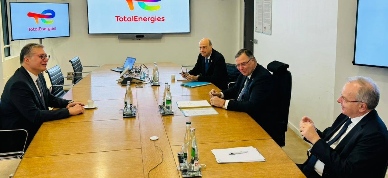 Badawi reviews TotalEnergies’ investment plans in Egypt