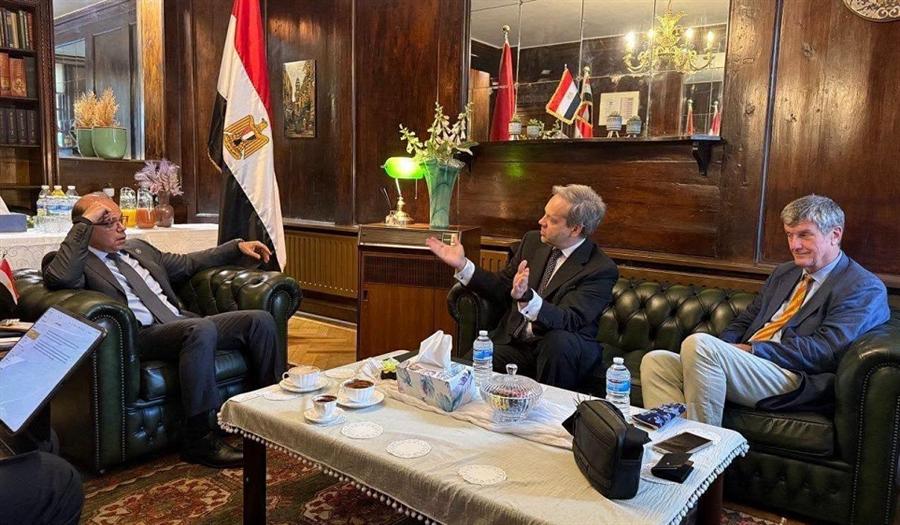 وزير الاستثمار يبحث مع شركة بريطانية تنفيذ مشروع إعادة تدوير مخلفات شبرامنت