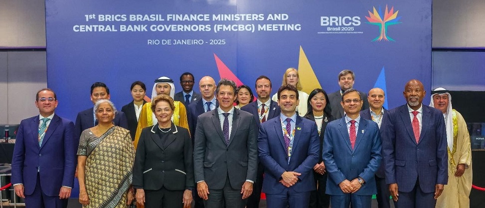 آليات تمويل مبتكرة بمنصة الاستثمار الجديدة بالبريكس لتسريع مشروعات البنية التحتية