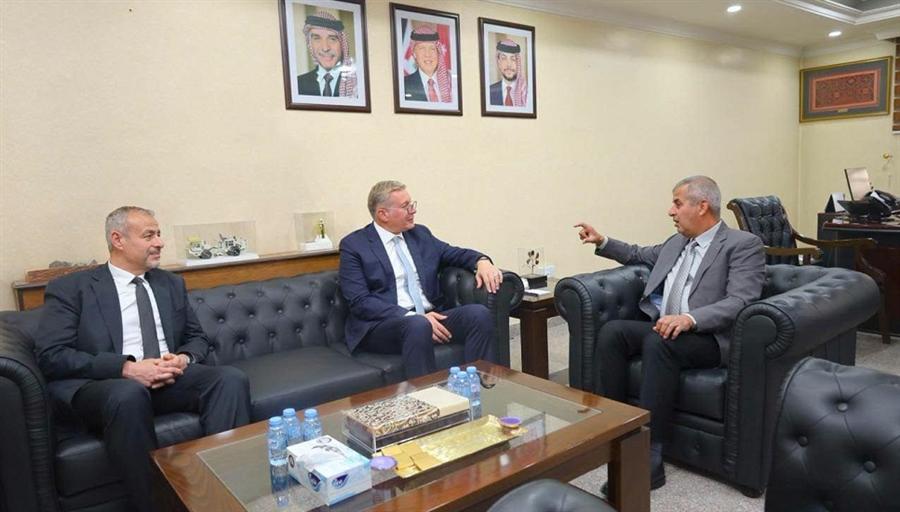 وزيرا البترول المصري والطاقة الأردني يبحثان مشروعات مشتركة في الغاز والتعدين والهيدروجين الأخضر