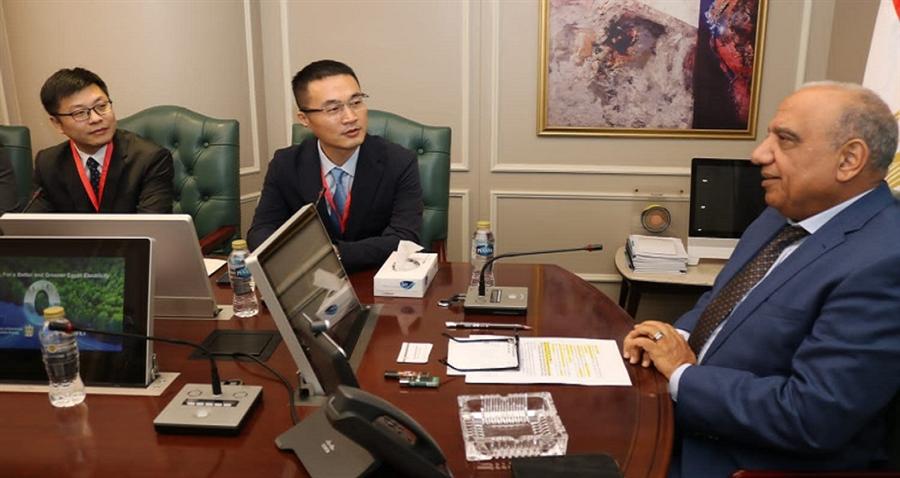 وزير الكهرباء يبحث مع هواوي التعاون في مشروعات تخزين الطاقة والتحول الرقمي