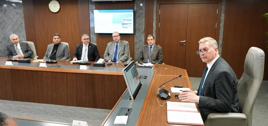 بدوي يبحث مع كبرى شركات التكنولوجيا العالمية آليات تطوير الحفر وتنمية الحقول