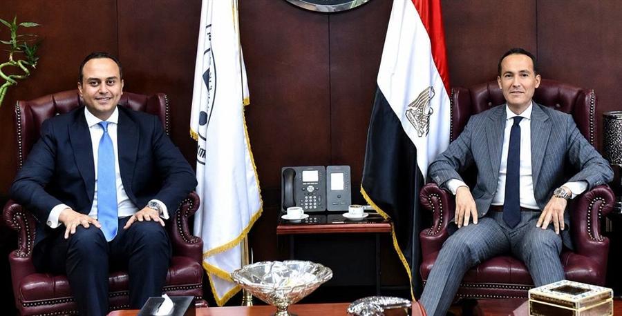 الاستثمار والرعاية الصحية تبحثان جذب استثمارات جديدة لدعم منظومة التأمين الصحي الشامل