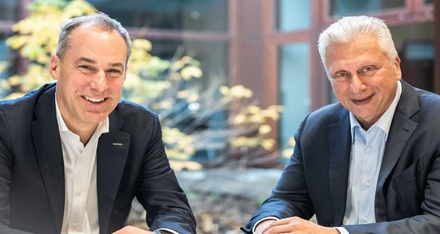 Siemens, Capgemini expand partnership to help industries with AI-native digital solutions

