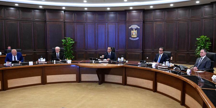 الحكومة تؤكد جاهزيتها لمواجهة تقلبات أسواق الطاقة وتواصل تنفيذ تكليفات الرئيس