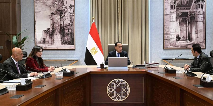 مدبولي يبحث مع سكاتك تعزيز استثمارات الطاقة المتجددة والهيدروجين الأخضر