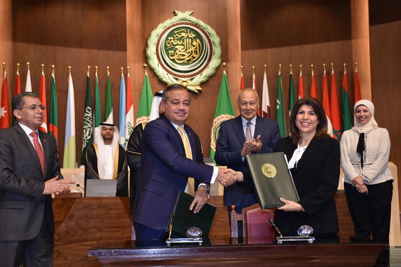 تكريم الرئيس التنفيذي لأبو ظبي الإسلامي مصر كأحد أبرز قادة الاستدامة المؤثرين بالمنطقة العربية تكريم الرئيس التنفيذي لأبو ظبي الإسلامي مصر كأحد أبرز قادة الاستدامة المؤثرين بالمنطقة العربية