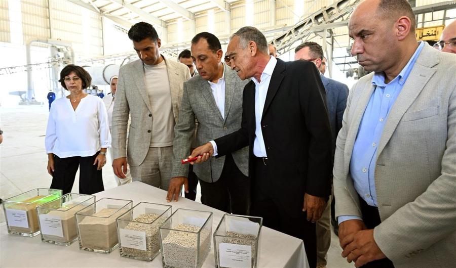 Arab Finance - Madbouly opens NaTrans’ $10 million fertilizer factory ...