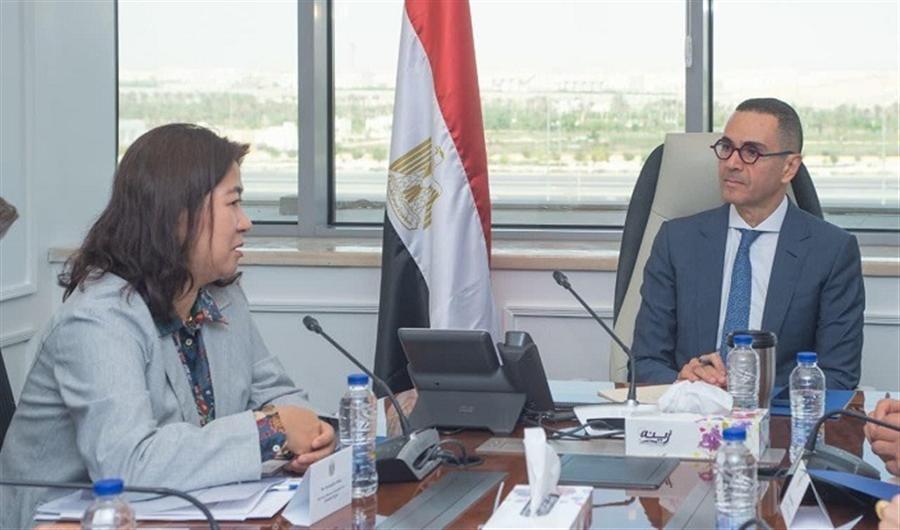 الخطيب يستعرض مع الأوروبي للإعمار استراتيجية الخصخصة وآليات تطوير إدارة الشركات
