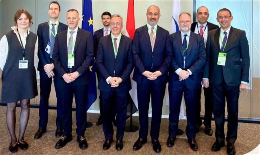 شراكة بين الأوروبي للإعمار والكويت الوطني مصر لتمويل المشروعات الشبابية