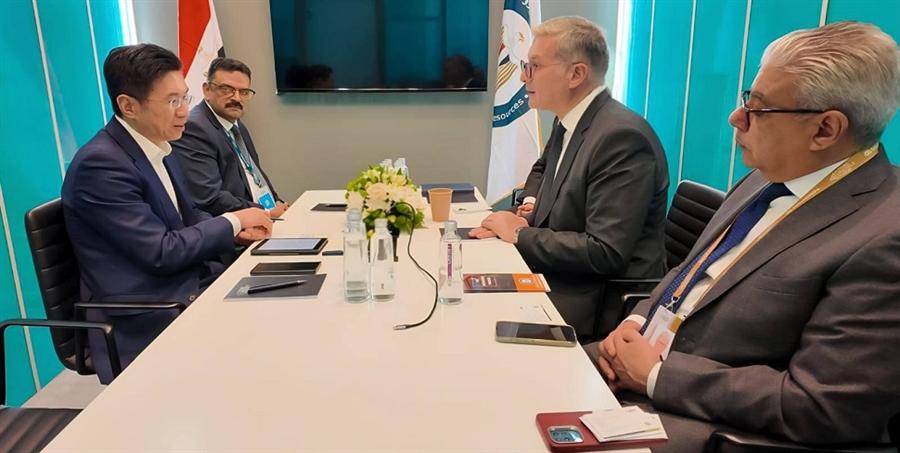 وزير البترول يبحث فرص الاستثمار في التعدين مع كبار شركات الصين والبرازيل
