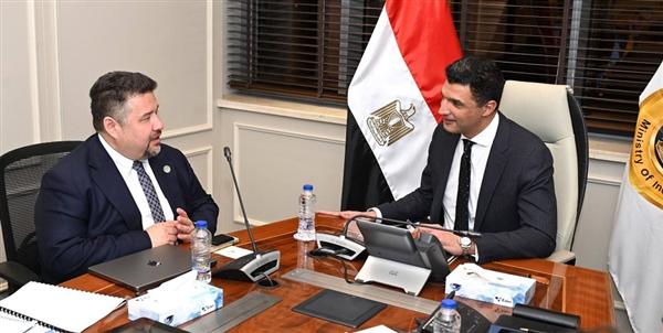 مصر تدرس إنشاء مصنع للأمونيا الخضراء بطاقة تصل إلى مليون طن سنويًا